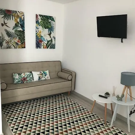 Avenida بيت ضيافة