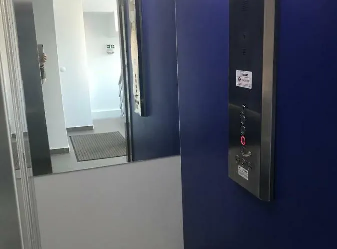 Avenida Konukevi Praia de Mira